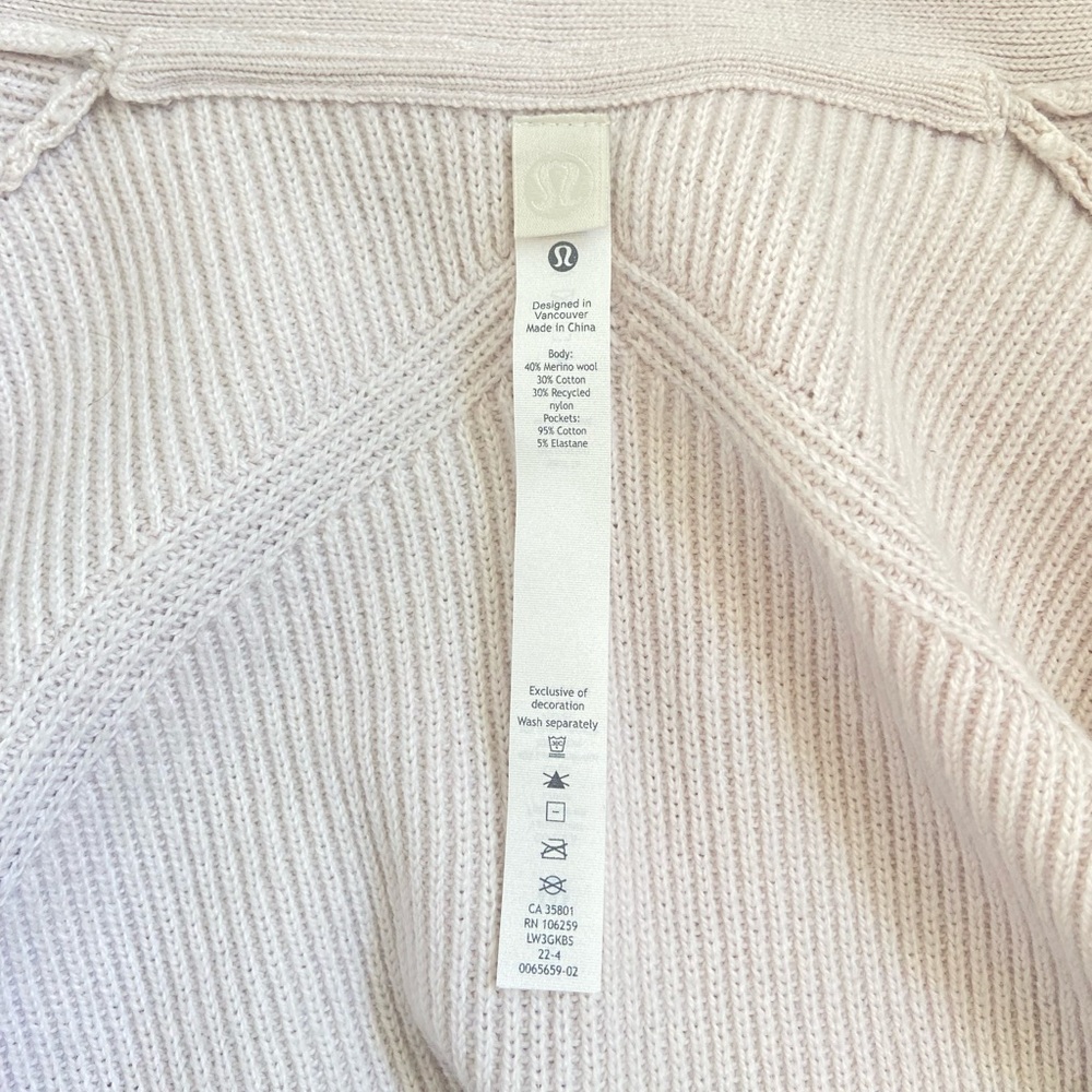 Lululemon Merino Wool-Blend Ribbed Long Wrap Sweater
White Opal Size 2 - Picture 7 of 7